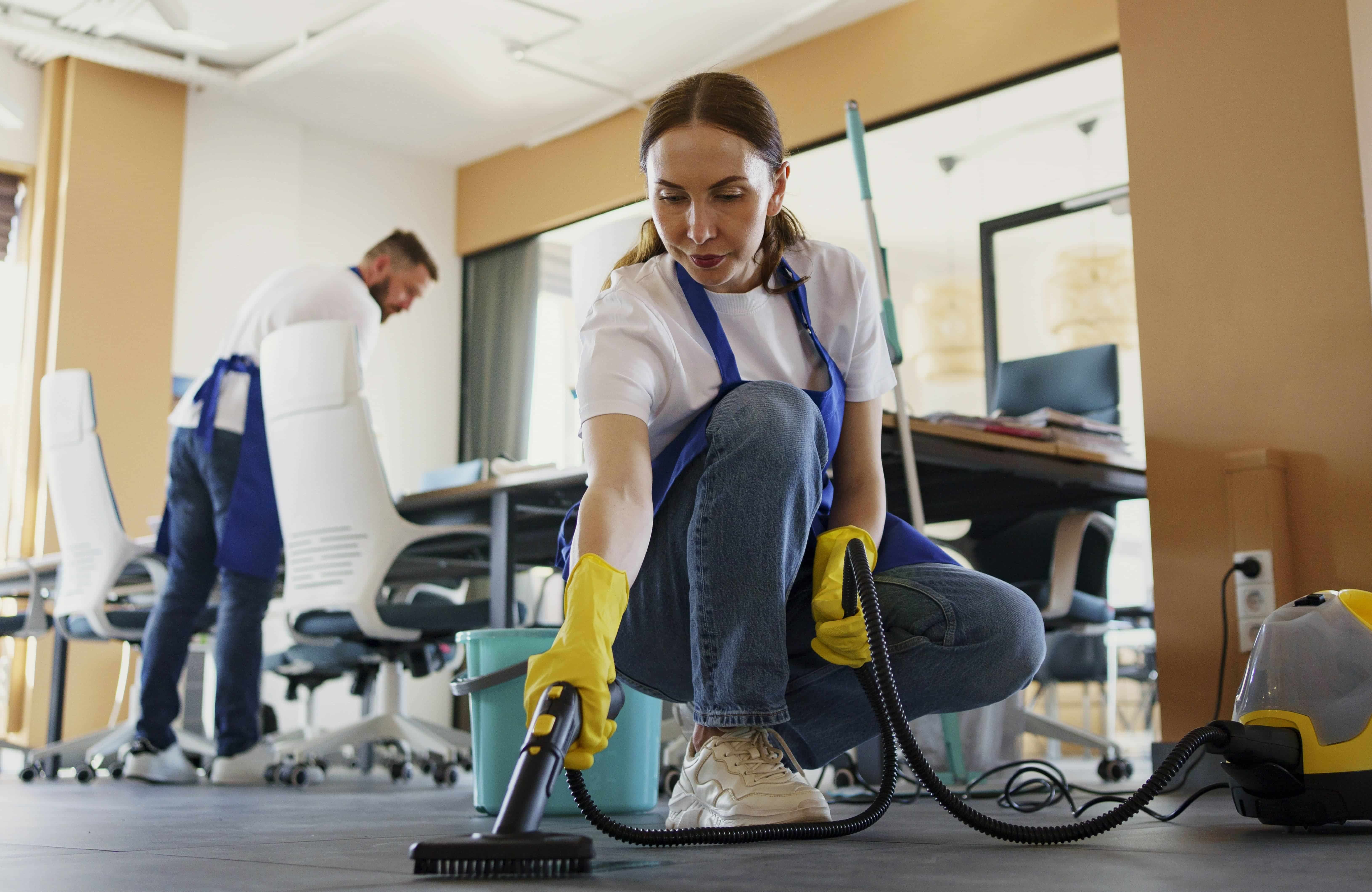 Curățenie spații comerciale